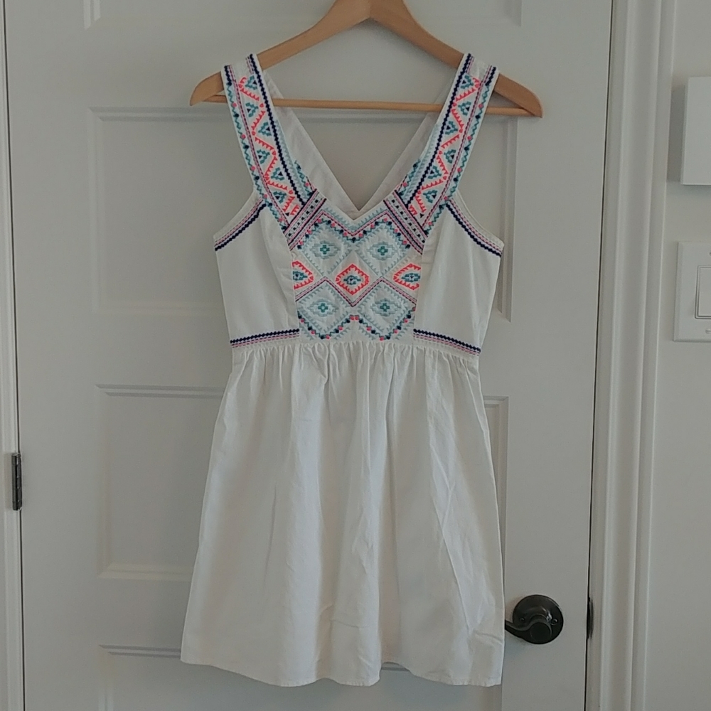 2 FOR 15$! AE size 0 white summer dress
